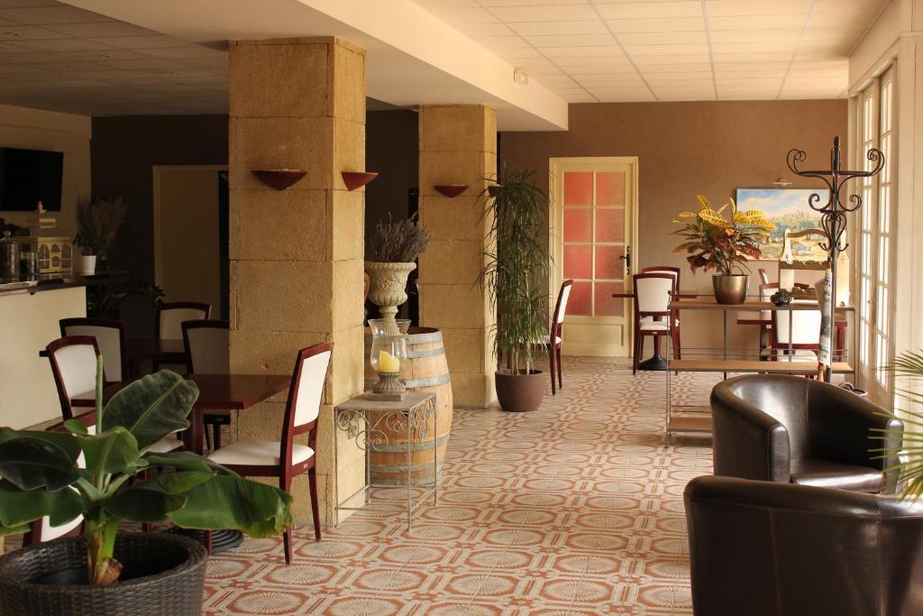 Logis Hotel Le Manoir & Lounge Apt Room photo